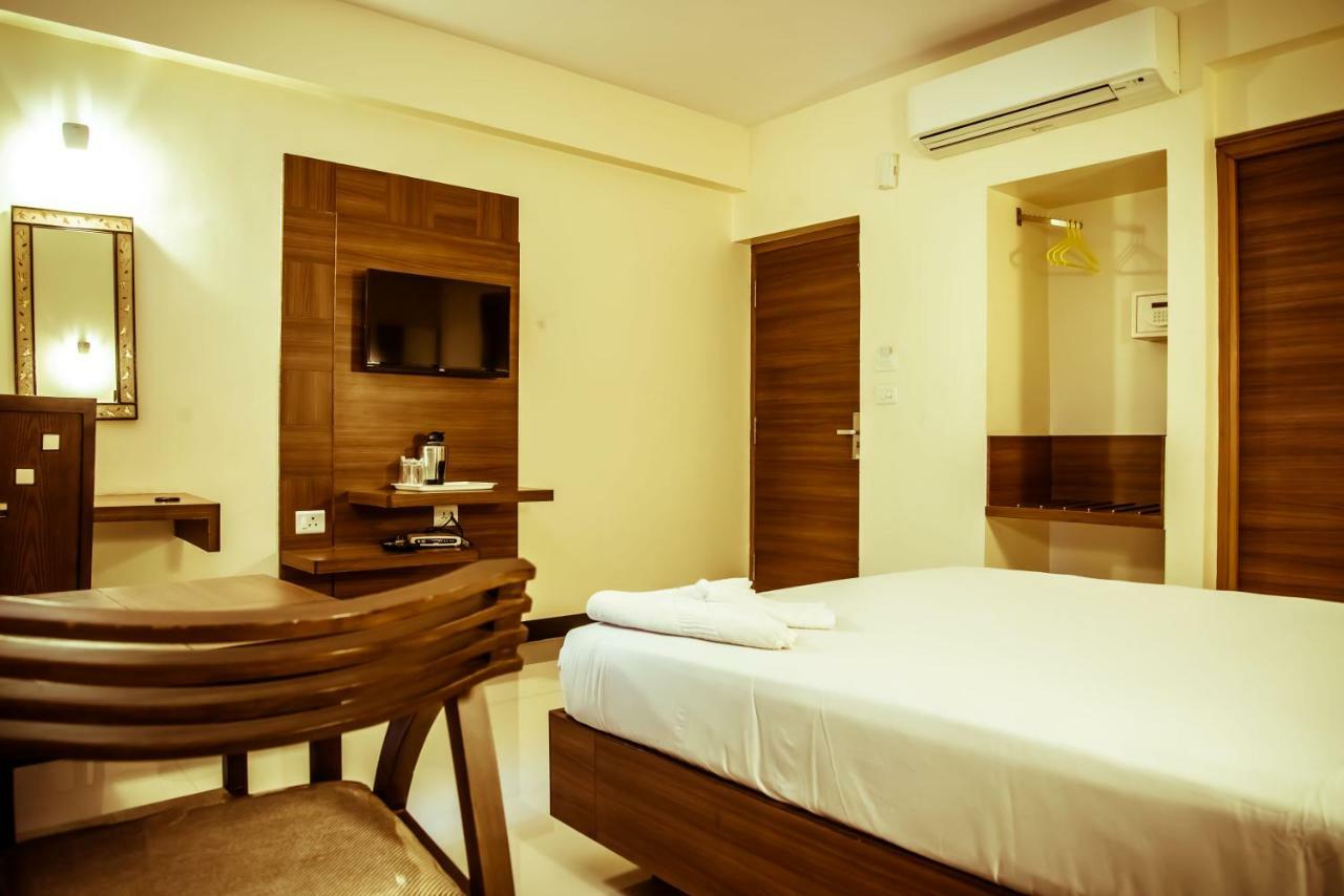 The Pioneer Hotell Visakhapatnam Eksteriør bilde
